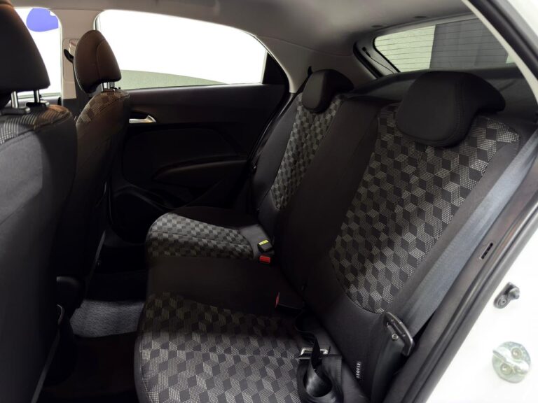 WhatsApp Image 2025-12-09 at 08.36.34