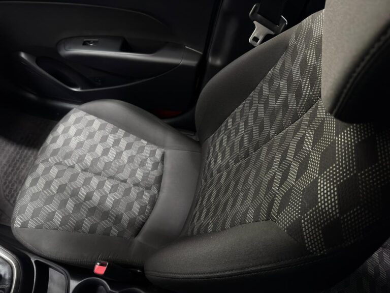 WhatsApp Image 2025-12-09 at 08.36.35